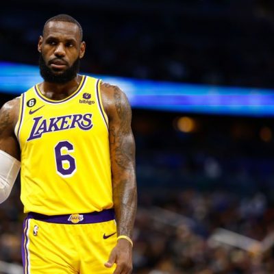 LeBron-James-cumpleaños-NBA-Lakers